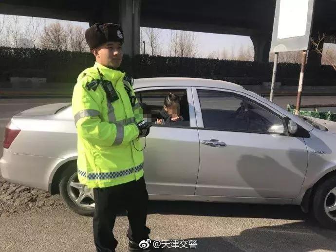 宝宝偷偷下车，家长骑走惊呆路人——一则关于家庭安全与儿童教育的警示新闻