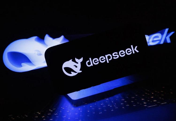 DeepSeek最强专业拆解震撼来袭，揭秘其背后的秘密与未来趋势！