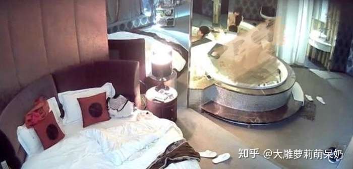 女子住酒店用一根绳子一块布防偷拍