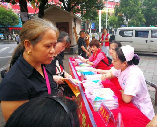 湖南新规，女性求职者婚育情况成禁忌，职场平等的曙光还是隐忧？